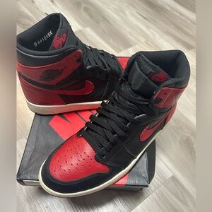 Air Jordan 1 Retro High OG “Banned 1s”